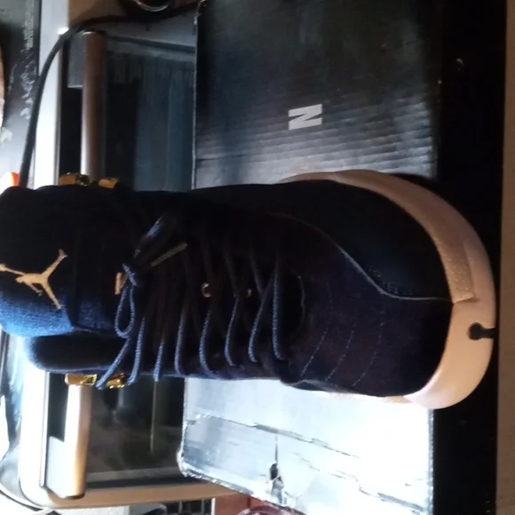 Air Jordan shoes - Picture 2 of 6